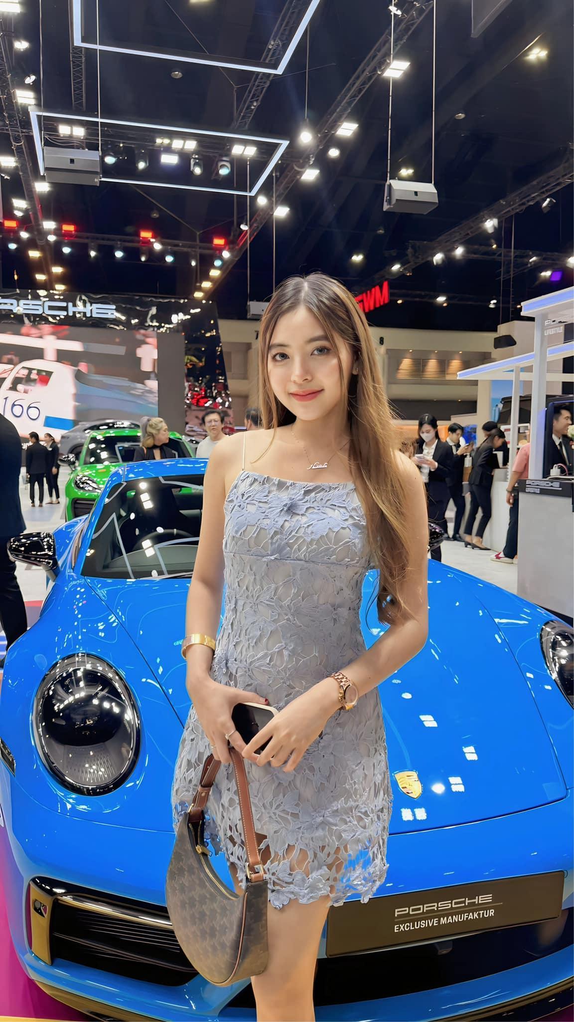 ใบเฟิร์น กิจพัฒนะกุล